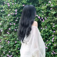 Tưởng Minh Anh (mẹ cô)