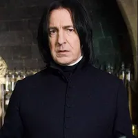 Thầy Snape đầu bết