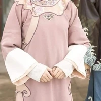 cung nữ