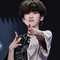 Tả Kỳ Hàm_cậu