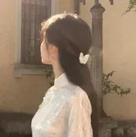 Nguyễn Lan Chi (Vợ Anh)