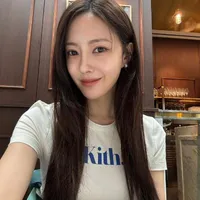 Trần Tuyết Thư