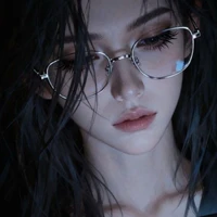 Phạm Huỳnh Trà My  - chị 3 của quân