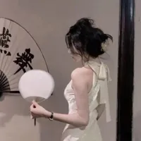 TƯỜNG NGỌC HẠ LINH