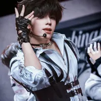 Vương Lỗ Kiệt_anh²