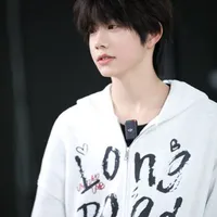 Trần Dịch Hằng_cậu²