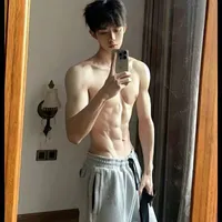 bạn nam.