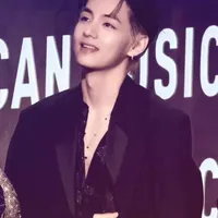Kim Taehyung( anh)