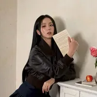Kim Jisoo - Chị