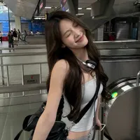 Bua (bạn thân nu9)