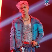 Phạm Hoàng Bách ( JeyB)