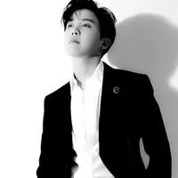[Jung Hoseok] • Hắn.