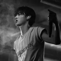 #𝑬𝒐𝒎 𝑺𝒆𝒐𝒏𝒈-𝒉𝒚𝒆𝒐𝒏.