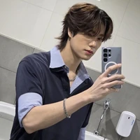 Phuwin Tang 