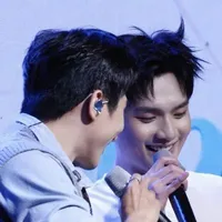 Hồng Trà Ngô Gia con =))
