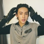 Eom Sunghyun (Seonghyeong)