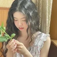 Mộc Khả Ái–con nuôi