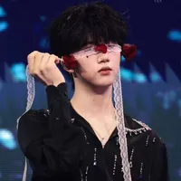Trương Hàm Thụy- em