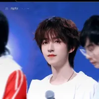 Hạ tuấn lâm
