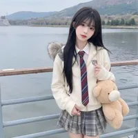 Trần Uyển Đình Nghi _ em út