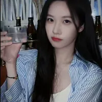 Trần  Tư Vũ