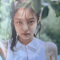 Jennie [em]