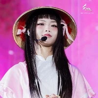 Nguyễn Lê Ngọc Ánh sáng