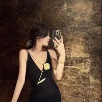 Đinh Diễm Quỳnh ( trà xanh)