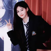Viên Nhất Kỳ-em
