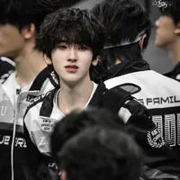 TG xinh xắn khùm đienn