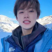 ‧₊ ᵎᵎ 𝘌𝘰𝘮 𝘚𝘦𝘰𝘯𝘨𝘩𝘺𝘦𝘰𝘯 ⋅ ˚
