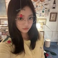Ning Yizhou(em)