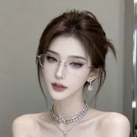 Bạch Hạ Nguyệt Linh