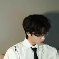 Khương Lâm Nhật ( Anh 4 Ả )
