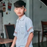 Trần Đức ( bạn nam 9)