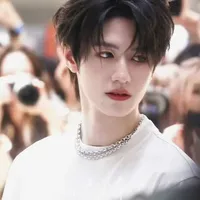 Chu Chí Hâm ( anh)
