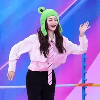 Lý Tiểu Nhiễm. [Li Xiaoran]