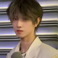 Đồng Vũ Khôn _Anh