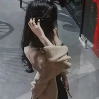 Nguyễn Hoàng Bảo Nhi( mẹ Hùng )