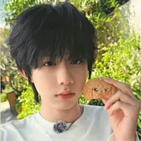Trần Dịch Hằng-H