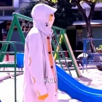 707