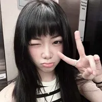 Nguyễn Lê Ngọc Ánh Sáng [Aza]