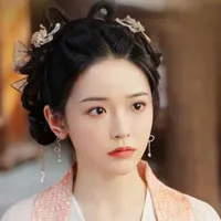 Tri Hạ