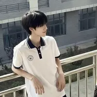 B.Hùng