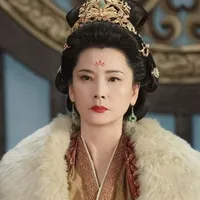Thái hậu.