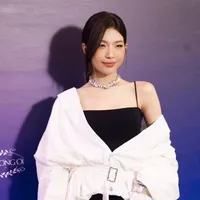 Nguyễn Lê Diễm Hằng - Tiên Tri