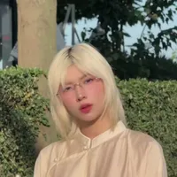 Đồng Ánh Quỳnh ( em)