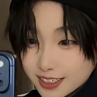 gia luân "vk t đó😏"
