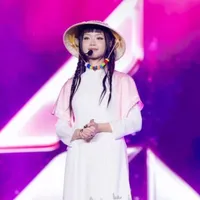 Nguyễn Lê Ngọc Ánh sáng (ánh sáng aza)