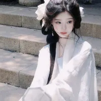 Tạ Tư Nguyệt